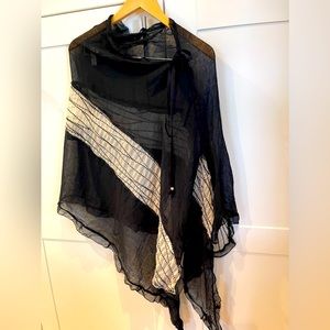 Sandwich shawl/poncho
